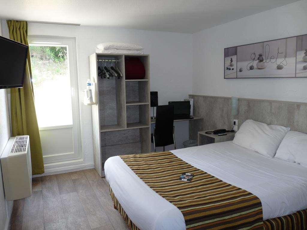 Brit Hotel Bosquet Carcassonne Cite Room photo
