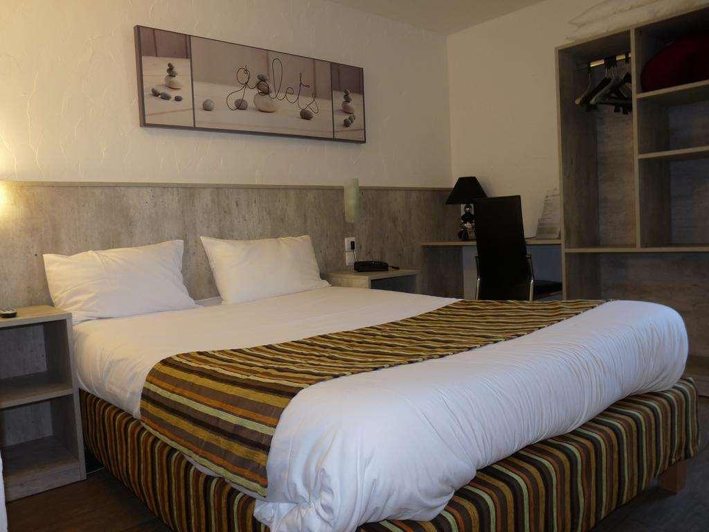 Brit Hotel Bosquet Carcassonne Cite Room photo